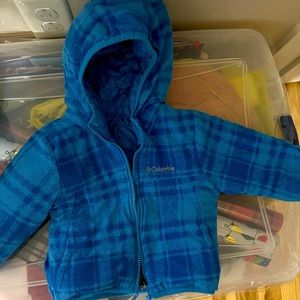 2T like new Columbia winter jacket. Reversible!